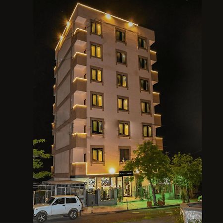 Orbeli Hotel Ереван Екстериор снимка
